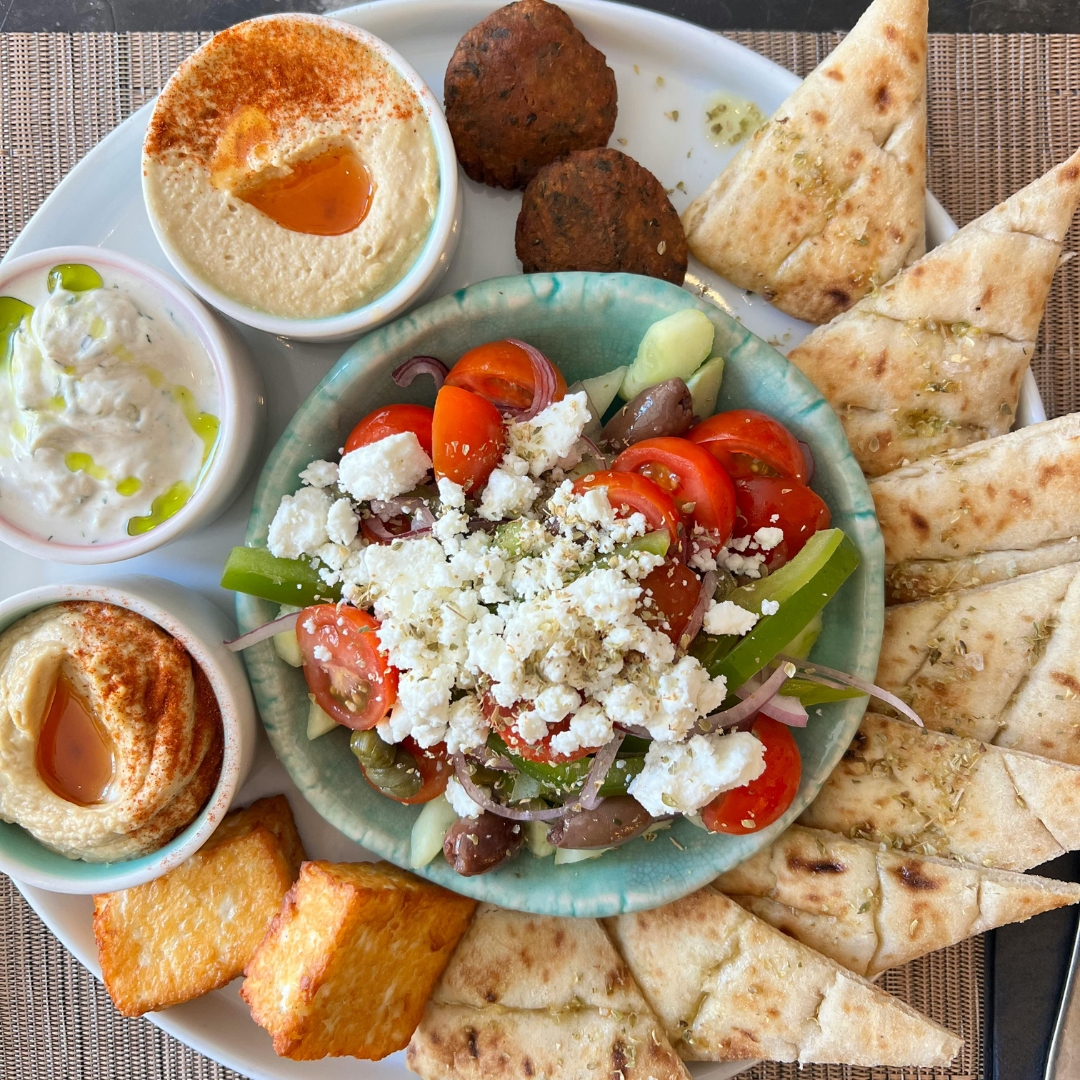 Assiette de salade grecque